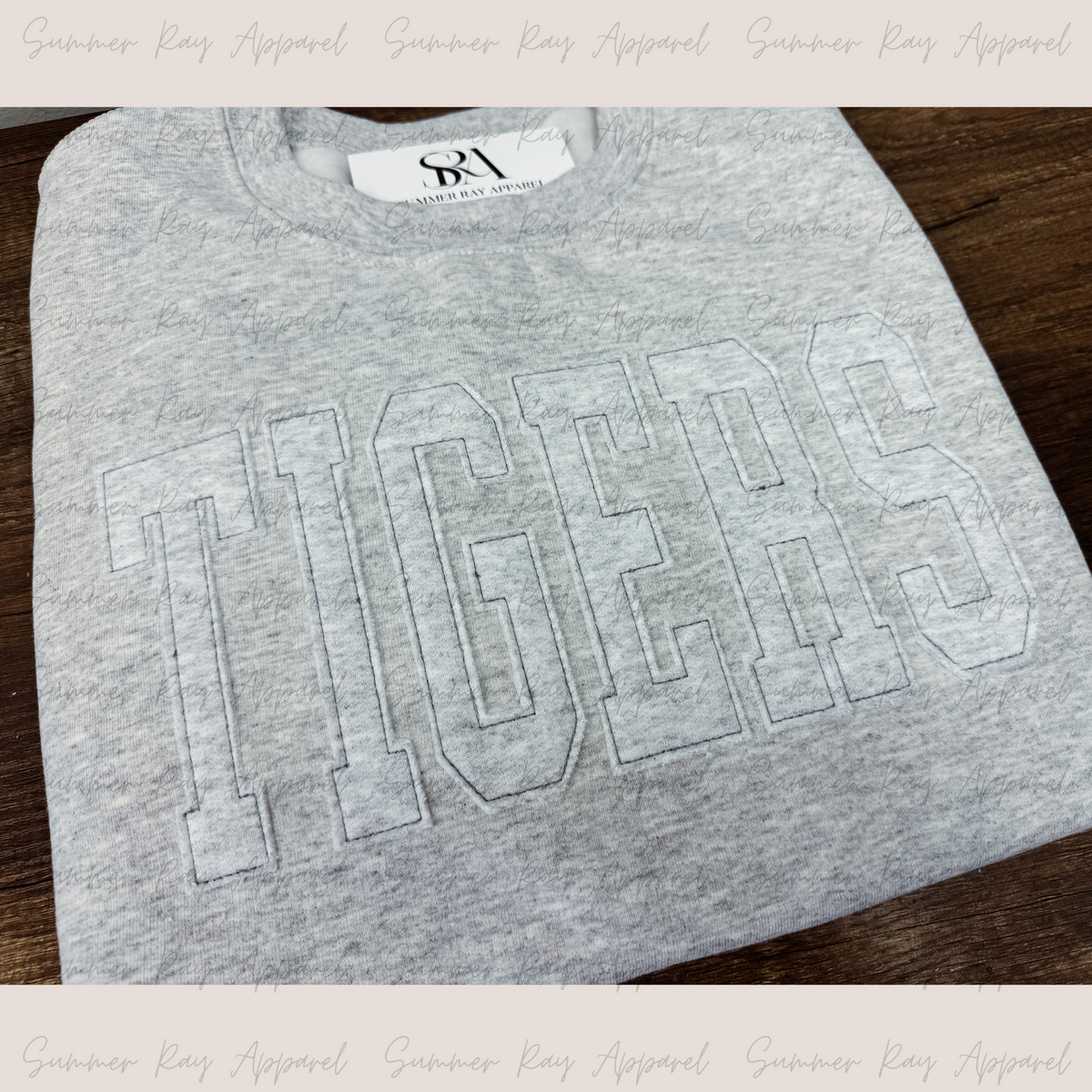 TIGERS Raggy Applique Sweatshirt