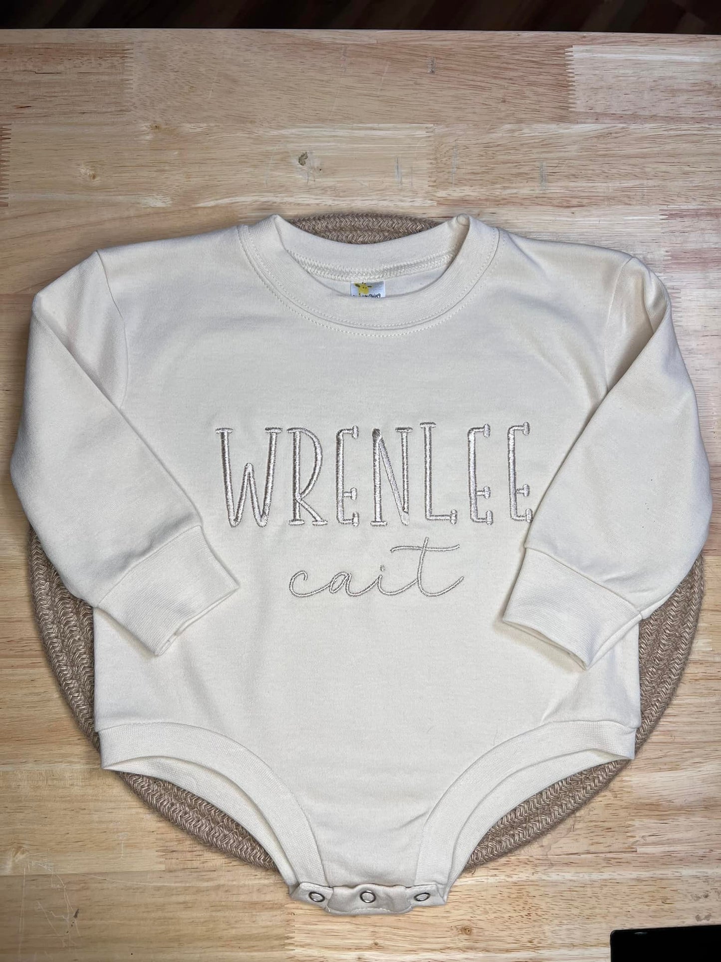 Monochromatic Sweatshirt Bubble